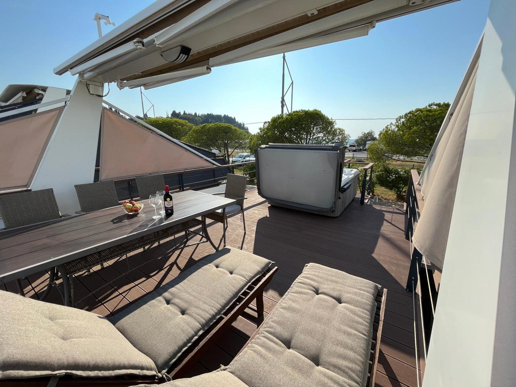 Marina Luxury Houseboat Lace Порторож Экстерьер фото
