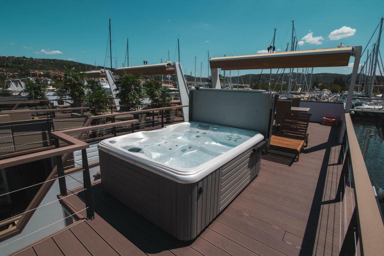 Marina Luxury Houseboat Lace Порторож Экстерьер фото